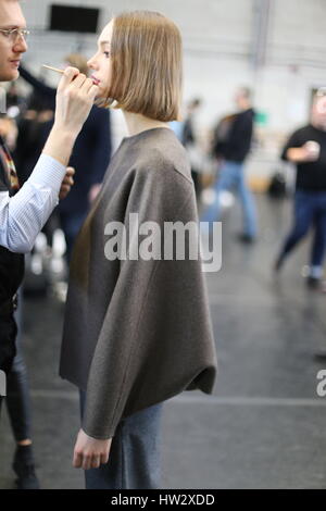 Hussein Chalayan autumn/winter 2017 London Fashion Week collection backstage Stock Photo