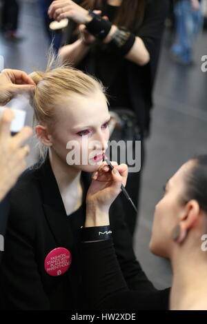 Hussein Chalayan autumn/winter 2017 London Fashion Week collection backstage Stock Photo