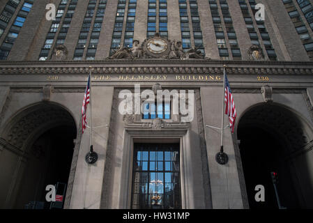 USA, New York, New York City, Midtown Manhattan, Helmsley Buidiing Stock Photo