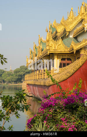 Karaweik Royal Barge, Kandawgyi Lake, Yangon, Myanmar Stock Photo