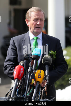 Irish Taoiseach Enda Kenny speaks to the media after meeting US President Donald Trump for talks in the Oval Office of the White House in Washington, USA. Stock Photo
