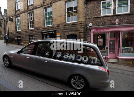 The hearse carrying the body of 7ft7in Game of Thrones actor Neil ...