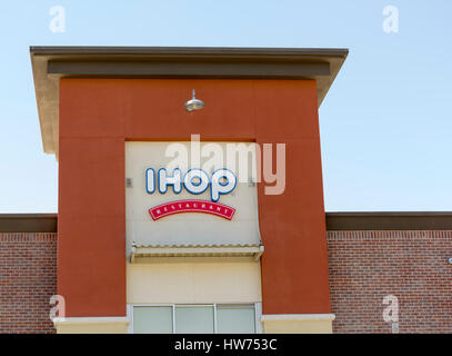 Ihop restaurant sign Stock Photo: 30358775 - Alamy