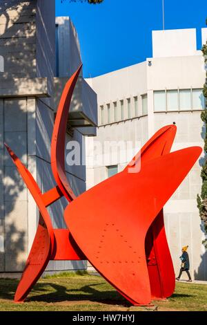 Spain, Catalonia, Barcelona, Montjuic, Joan Miro Foundation, the museum designed by the Catalan architect Josep Lluis Sert and opened in 1975 sculpture entitled The four wings (1972) by Alexander Calder in front of the museum Stock Photo