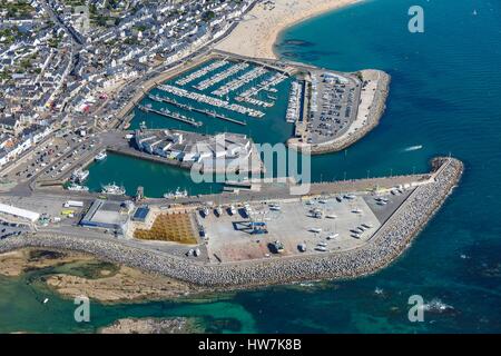 France, Loire Atlantique, La Turballe, the fishing harbour, the fish auction and the marina (aerial view) Stock Photo