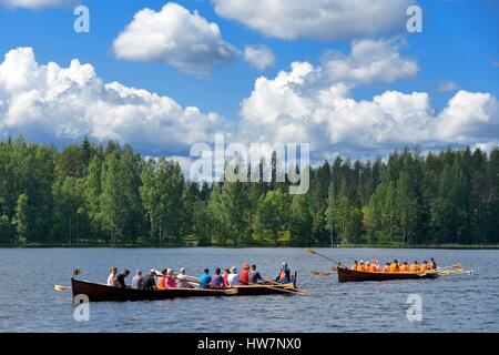 Finland, province of oriental Finland, Sulkava, rowing race on a lake aboard a Muikka the Finnish traditional boat Stock Photo