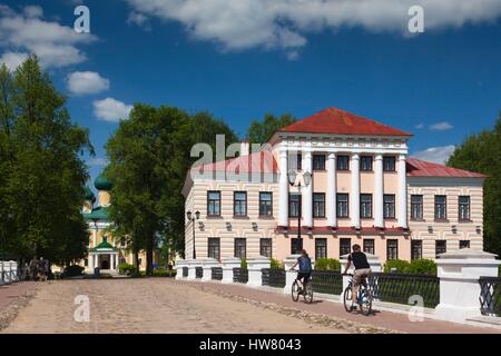 Russia, Yaroslavl Oblast, Golden Ring, Uglich, Uglich Kremlin, entrance bridge Stock Photo