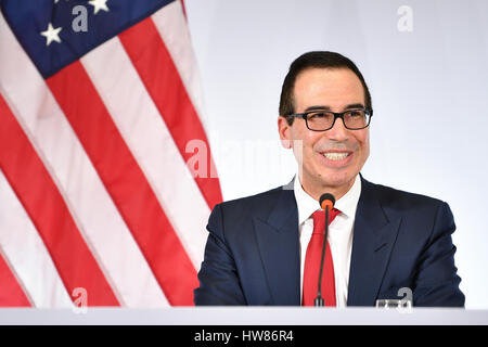 Baden-Baden, Germany. 18th Mar, 2017. The US Minister of Finance Steven Mnuchin speaks at a press conference at the congress centre during the the G20 Finance ministers meeting in Baden-Baden, Germany, 18 March 2017. Photo: Uwe Anspach/dpa/Alamy Live News Stock Photo