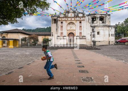 Guatemala, Sacatepequez department, San Juan del Obispo, village close to Antigua Guatemala, colonial church Stock Photo