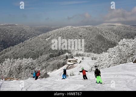 France, Haute Saone, La Planche des Belles Filles, ski resort, from the top overlooking Ballon de Servance and Ballon d Alsace Stock Photo