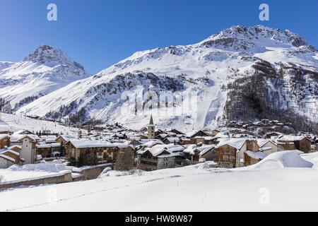 France, Savoie, Val D'Isere, view of the village and Saint Bernard de Menthon church and the Olympic flank of Bellevarde (2827 m), massif de la Vanoise, hight Tarentaise valley Stock Photo