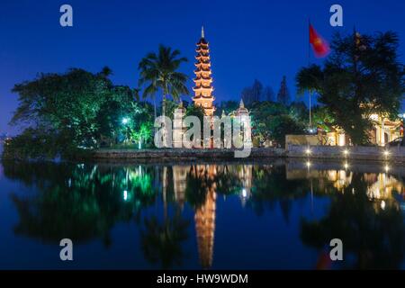 Vietnam, Hanoi, Tay Ho, West Lake, Tran Quoc Pagoda, dusk Stock Photo