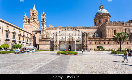 PALERMO, ITALY - JUNE 24, 2011: people on square and front view of Palermo Cathedral. It is the cathedral church of Roman Catholic Archdiocese of Pale Stock Photo