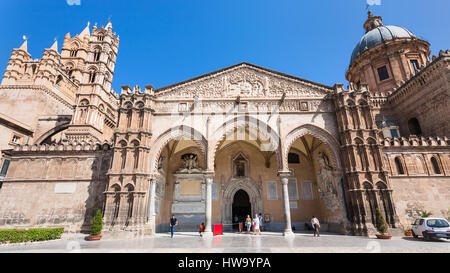 PALERMO, ITALY - JUNE 24, 2011: visitors and entrace in Palermo Cathedral. It is the cathedral church of Roman Catholic Archdiocese of Palermo dedicat Stock Photo