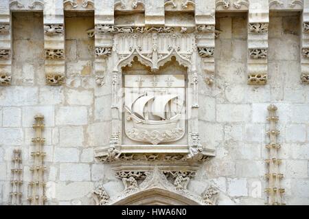 France, Charente-Maritime, La Rochelle, facade in flamboyant gothic style of La rochelle town hall, city coat of arms Stock Photo
