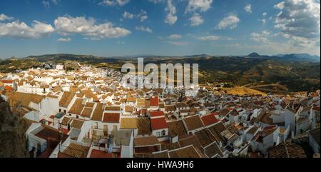 Spain, Andalusia, Cadix, Olvera, view of a white village on a rocky promontory at dawn Stock Photo