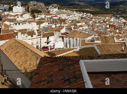 Spain, Andalusia, Cadix, Olvera, view of a white village on a rocky promontory at dawn Stock Photo