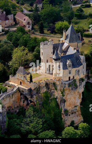 France, Dordogne, Perigord Noir, Dordogne Valley, Vitrac, Montfort Castle (aerial view) Stock Photo