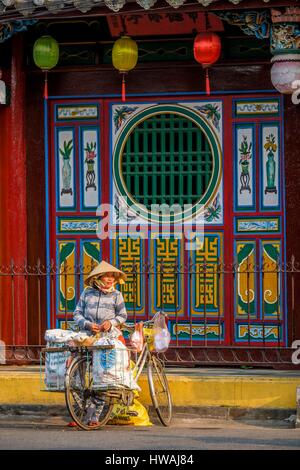 Vietnam, South Central Coast region, Quang Nam province, Hoi An, the old town became a UNESCO world heritage site in 1999, Quan Cong temple (1653) Stock Photo