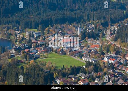 Germany, Baden-Wurttemburg, Black Forest, Titisee-Neustadt, Titisee village elevated view from Hochfirst Mountain Stock Photo