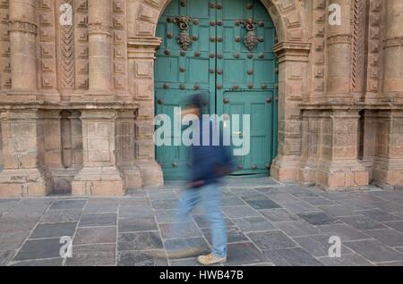 Peru, Cusco, located in the Andes, the city became a sophisticated urban center under its Inca chief Pachacutec When conquered by the Spanish in the 16th century, the old inca structures were kept as foundations for the colonial buildings Stock Photo