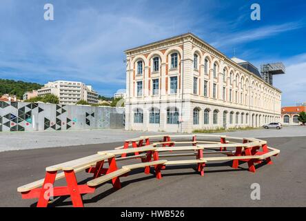 France, Loire, Saint-Etienne, nominated as part of Unesco’s Creative Cities Network, Cite du Design was inaugurated in 2009 on the former site of the Manufacture Nationale d'Armes in the heart of the creative neighborhood Manufacture Plaine Achille, the former Manufacture d'Armes Stock Photo