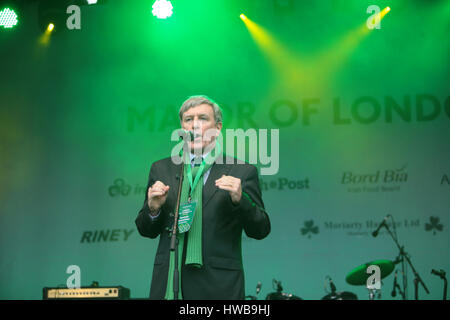 London 19 March 2017 Dan Mulhall, Ambassador of Ireland to Great Britain since September 2013 speaking in Trafalgar Square for  St Patrick's day,welcoming everyone to the big celebration ,with music ,food ,drink and lots of smiley iris eyes. Credit: Paul Quezada-Neiman/Alamy Live News Stock Photo