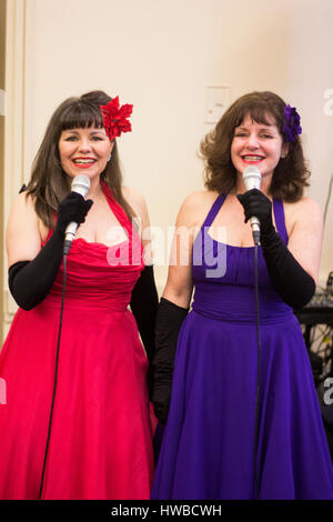 Cardiff, Wales, UK. 19th March, 2017. The duo “Gentlemen prefer blondes”, performing at Cardiff’s Vintage Fair at Cardiff City Hall, South Wales. 19.03.17 @LouLousVintageFair. Credit: Ella Geen/Alamy Live News Stock Photo