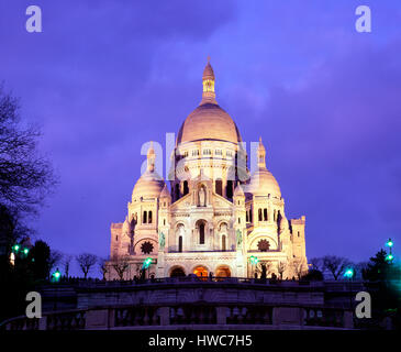 Sacre Coeur at dusk, Montmartre, Paris, France Stock Photo