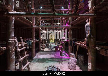 Canada, Quebec, Quebec City, Wendake Indian Reserve Huron-Wendat, Hôtel-Musée Premières Nations, longhouse Stock Photo