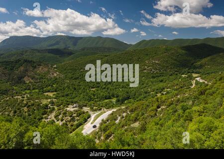 Greece, Epirus Region, Zagorohoria Area, Vikos Gorge, village of Vitsa, gorge road, elevated view Stock Photo