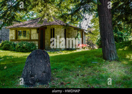 Charlevoix, Michigan, August 8, 2016: one of the unique 'hobbit homes' that serve as a local attraction in Charlevoix, MI Stock Photo