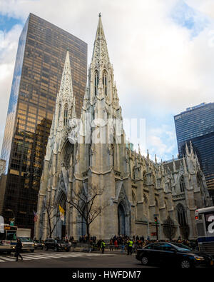 St Patrick Cathedral, Fifth Avenue Midtown Manhattan, New York City USA ...