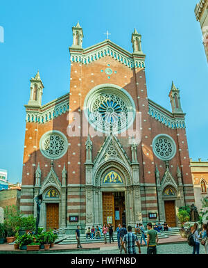 ISTANBUL, TURKEY - SEPTEMBER 28: People visiting church of St. Anthony of Padua basilica Roman Catholic Church on Istiklal Avenue on September 28th, 2 Stock Photo