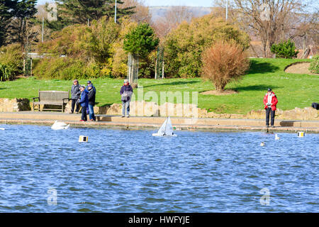 Eastbourne, UK. 21st Mar, 2017. UK weather. People enjoy a bright but cold morning in Princes Park, Eastbourne, East Sussex, UK. Credit: Ed Brown/Alamy Live News Stock Photo