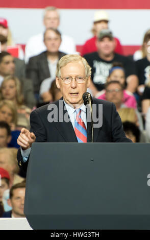 Louisville, Kentucky, USA. 20th March, 2017: March 20, 2017: Senate Majority Leader Mitch McConnell addresses the crowd ahead of President Donald Trump at a rally inside Freedom Hall in Louisville, Kentucky, on March 20, 2017. Stock Photo