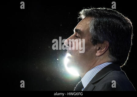 Paris, France. 21st Mar, 2017. French presidential election candidate Francois Fillon addresses a meeting in Paris, France, on March 21, 2017. The investigation by France's National Financial Office into Francois Fillon, a right-wing candidate for the French presidential election 2017, and his wife Penelope Fillon, has been widened to include 'aggravated fraud, forgery and use of forgeries', the French press reported on Tuesday. Credit: Hubert Lechat/Xinhua/Alamy Live News Stock Photo