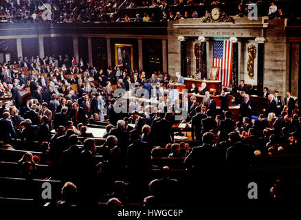 Overlall view as members of 99th congress mingle on the floor of the Great Hall House Chambers of the US Capitol with their familes on the opening day of the 99th congress. Washington DC., January 3, 1985.  Photo By Mark Reinstein Stock Photo