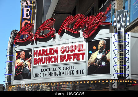 New York, USA - April 05, 2008: Outside the famous BB King Blues Club & Grill on 42nd Street on a sunny Sunday morning in Spring. Every Sunday the Har Stock Photo