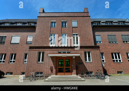 Evangelisches Gymnasium zum Grauen Kloster, Salzbrunner Strasse, Wilmersdorf, Berlin, Deutschland Stock Photo