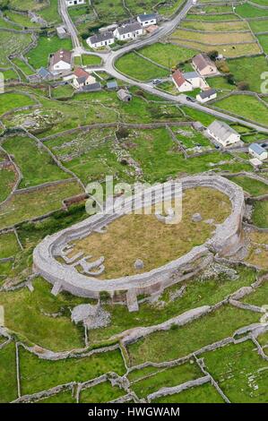 Ireland, County Galway, Aran Islands, Inishmaan, Dun Chonchuir (aerial view) Stock Photo