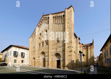 Italy, Lombardy, Pavia, Basilica di San Michele Maggiore Stock Photo