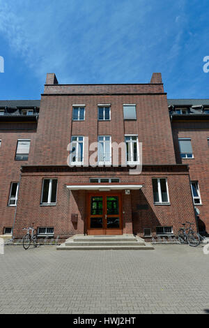 Evangelisches Gymnasium zum Grauen Kloster, Salzbrunner Strasse, Wilmersdorf, Berlin, Deutschland Stock Photo