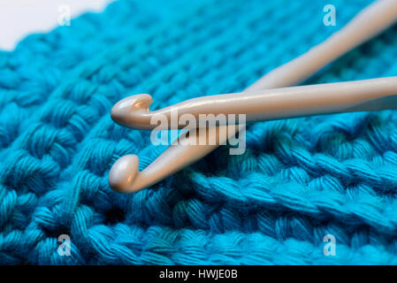 Haekelnadeln mit Handarbeit Stock Photo