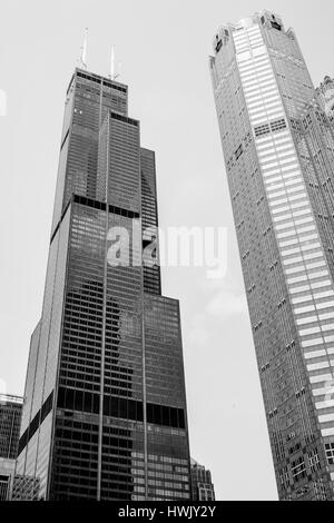 Chicago's Willis (formerly Sears) Tower in black and white Stock Photo