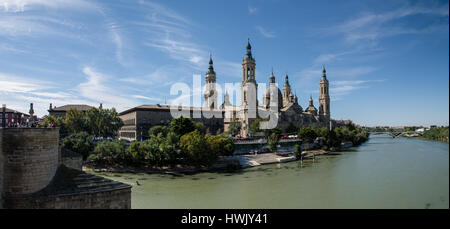The Cathedral-Basilica of Our Lady of the Pillar and the river Ebro viewed from the 'Puente de Piedra' in Zaragoza. Stock Photo