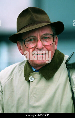 HARRY THOMPSON-JONES RACE HORSE TRAINER 21 October 1997 Stock Photo - Alamy