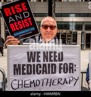 New York, USA. 21st Mar, 2017. On Tuesday March 21, 2017; outside the NYC Federal Building (26 Federal Plaza, Bway between Worth and Duane), which contains Medicaid offices, hundreds of New Yorkers who rely on Medicaid, including seniors and people with disabilities, will conduct political theater to protest congressional Republicans' plan to remake Medicaid. Credit: Erik McGregor/Pacific Press/Alamy Live News Stock Photo