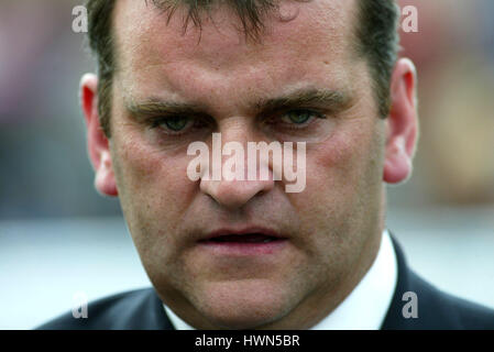 BRIAN MEEHAN RACE HORSE TRAINER YORK RACECOURSE YORK 22 August 2002 Stock Photo