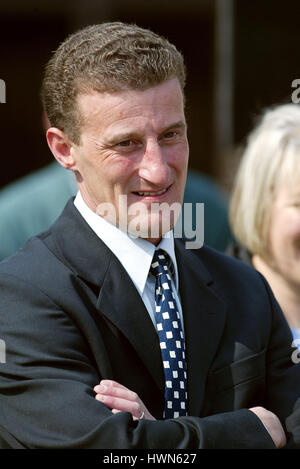 KEVIN RYAN RACE HORSE TRAINER SOUTHWELL RACECOURSE SOUTHWELL 12 April 2002 Stock Photo